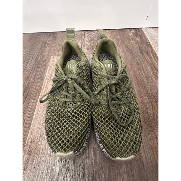 NOBULL Mesh Runner men\'s athletic shoes in a moss green sz 6.5m/8w main image 6
